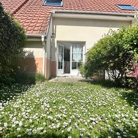 Maison 5 Personnes à Avec Parking